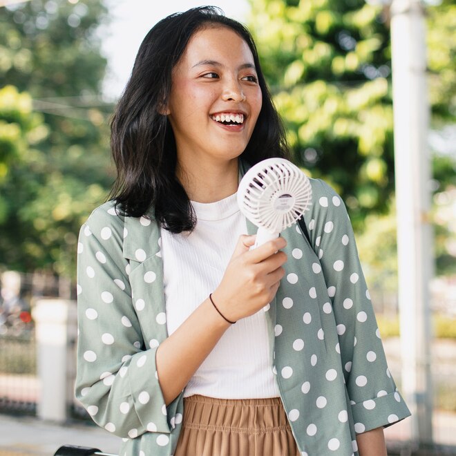 These 19 Hacks Will Make a Sweaty Commute Much More Tolerable These 19 Hacks Will Make a Sweaty Commute Much More Tolerable